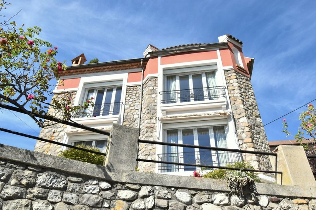 Achat maison à vendre 5 chambres 139 m² - Digne-les-Bains