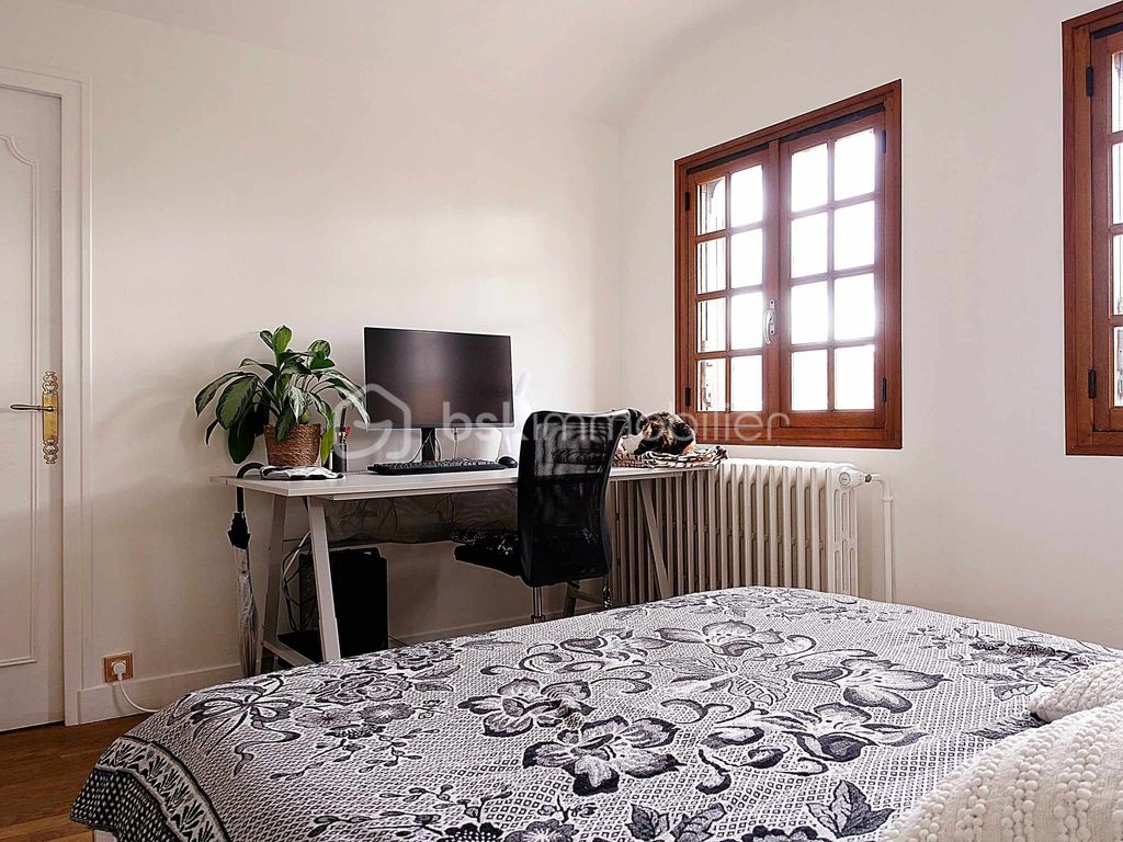 Achat maison à vendre 2 chambres 150 m² - Saint-Jean-de-la-Ruelle