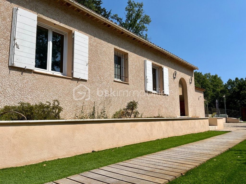 Achat maison à vendre 4 chambres 150 m² - Montauroux