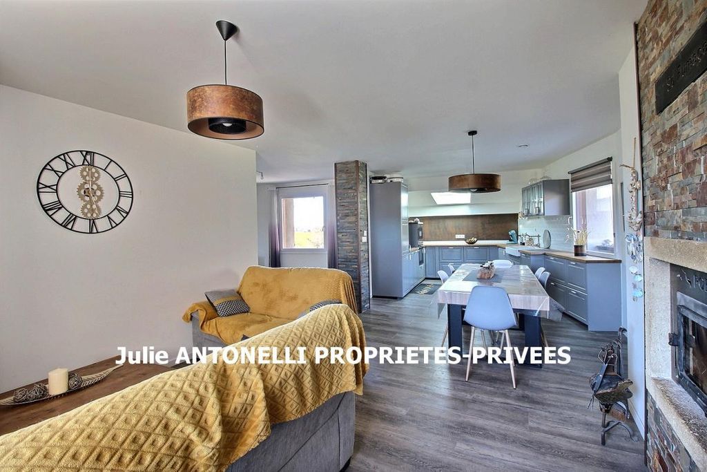 Achat maison à vendre 3 chambres 110 m² - Saint-Just-Malmont