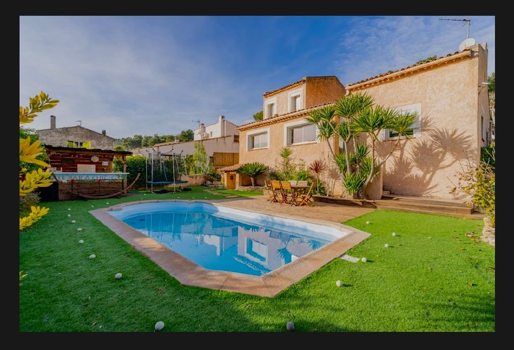 Achat maison à vendre 2 chambres 135 m² - Carnoux-en-Provence