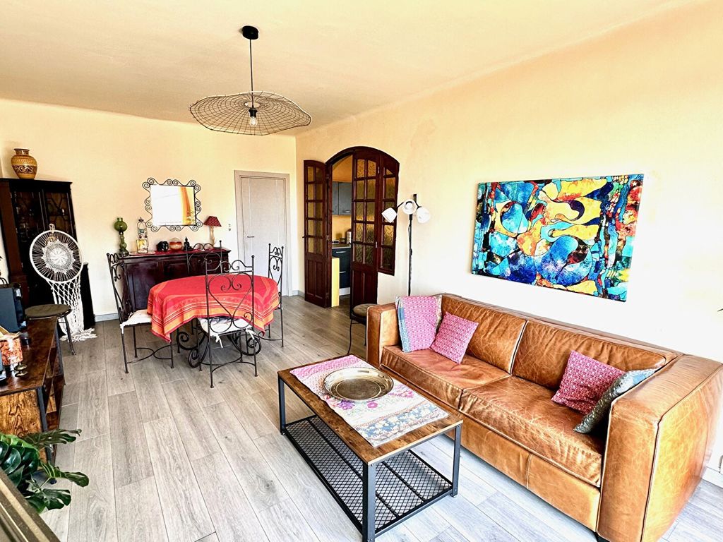 Achat maison à vendre 3 chambres 105 m² - Le Luc