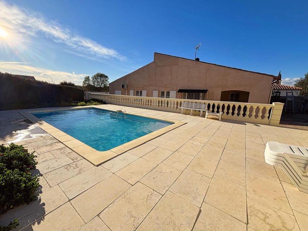 Achat maison à vendre 3 chambres 110 m² - Roquebrune-sur-Argens