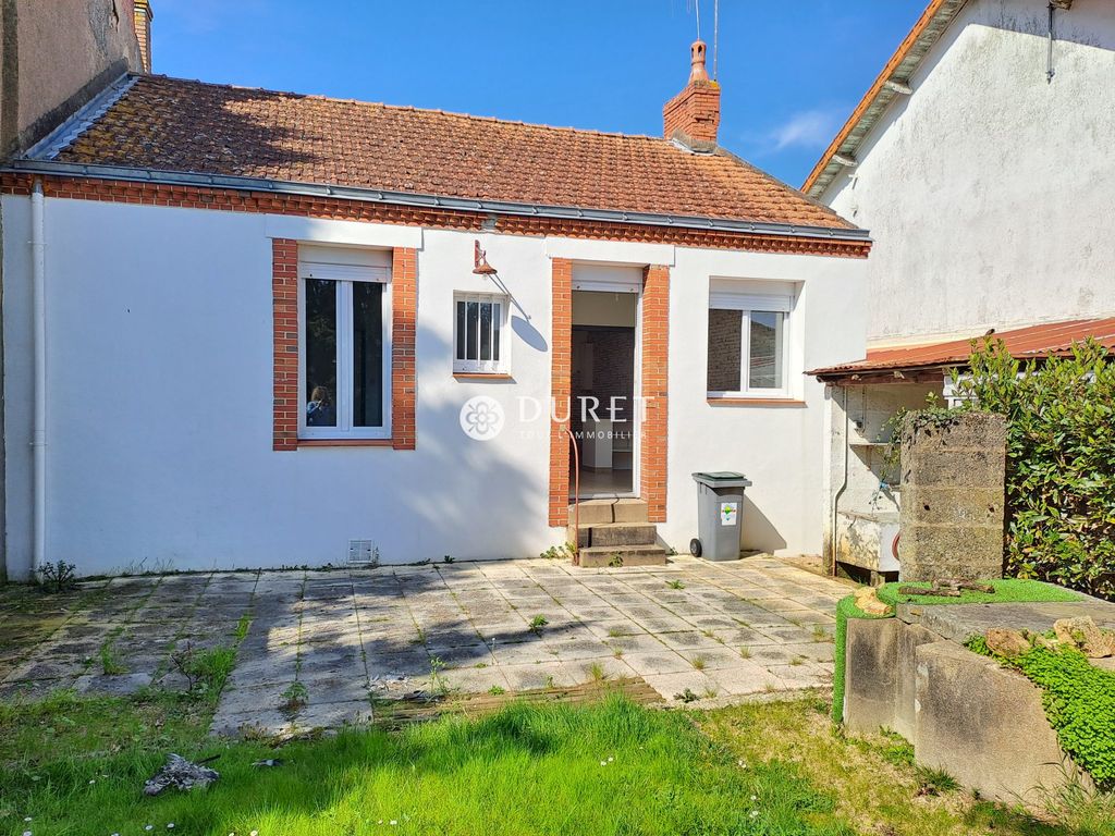 Achat maison à vendre 2 chambres 64 m² - La Roche-sur-Yon