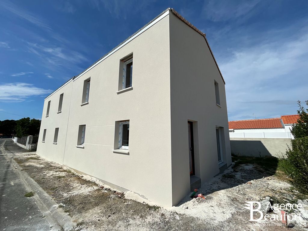 Achat maison à vendre 4 chambres 92 m² - Saint-Hilaire-de-Riez