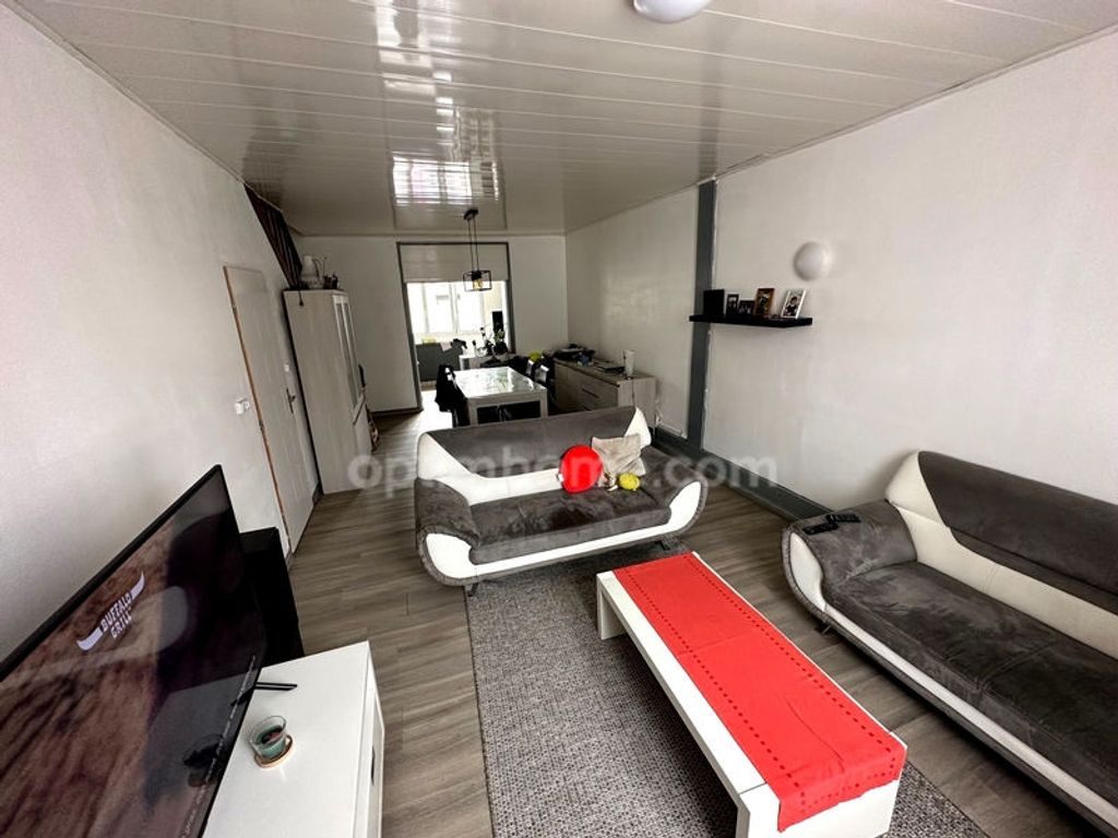 Achat maison à vendre 4 chambres 109 m² - Saint-Quentin