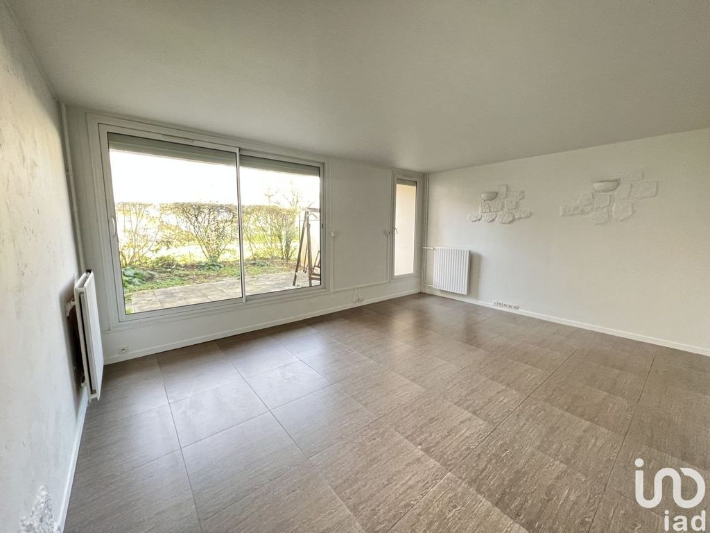 Achat appartement à vendre 2 pièces 56 m² - Savigny-le-Temple