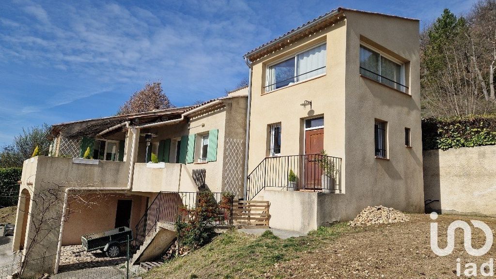 Achat maison à vendre 5 chambres 193 m² - Roumoules