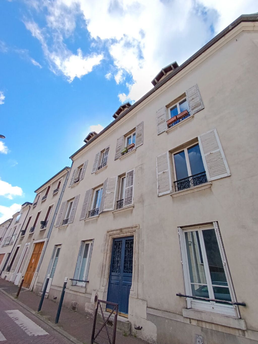 Achat appartement à vendre 5 pièces 80 m² - Fontenay-sous-Bois