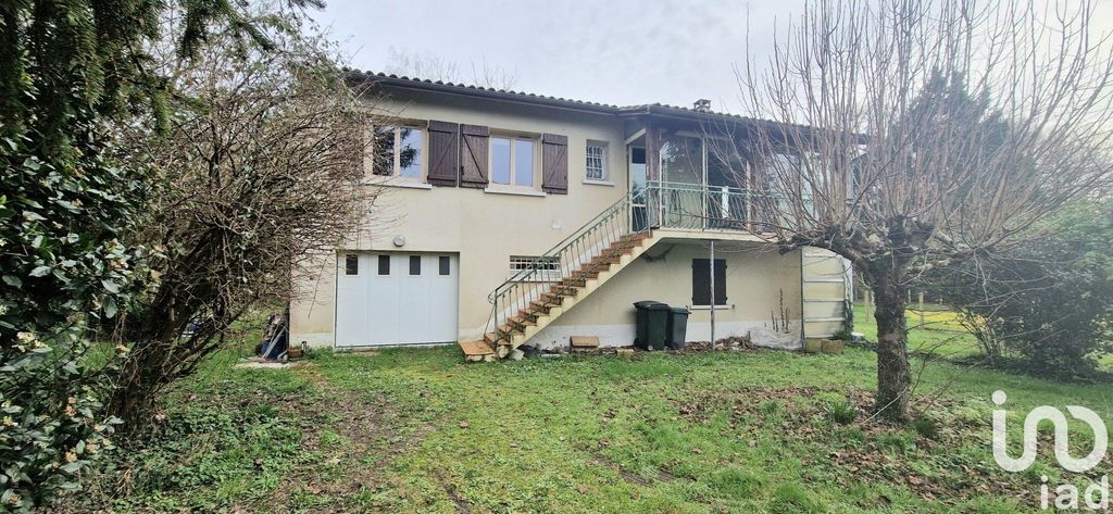 Achat maison à vendre 3 chambres 90 m² - Saint-Léon-sur-l'Isle