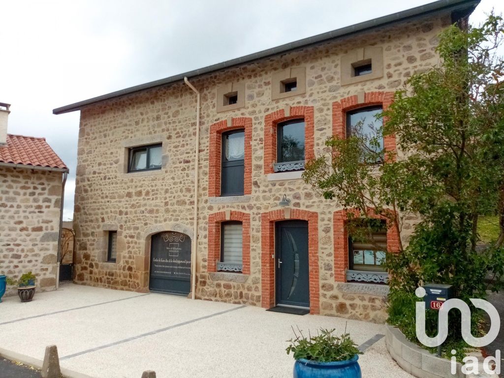 Achat maison à vendre 2 chambres 194 m² - Saint-Pal-de-Chalencon