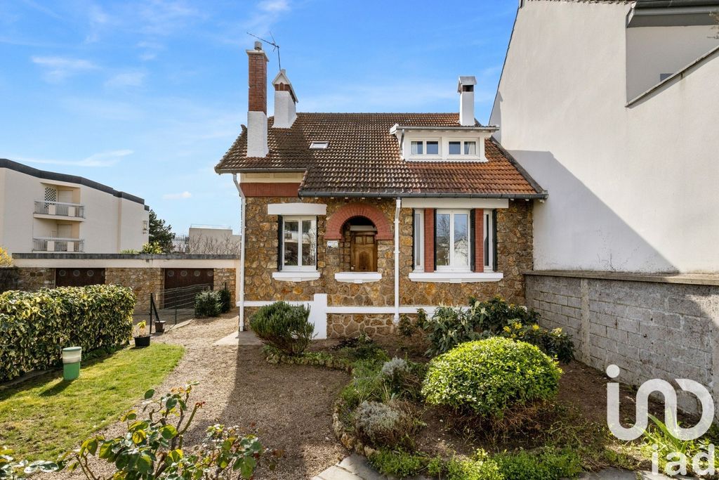 Achat maison à vendre 5 chambres 127 m² - Croissy-sur-Seine