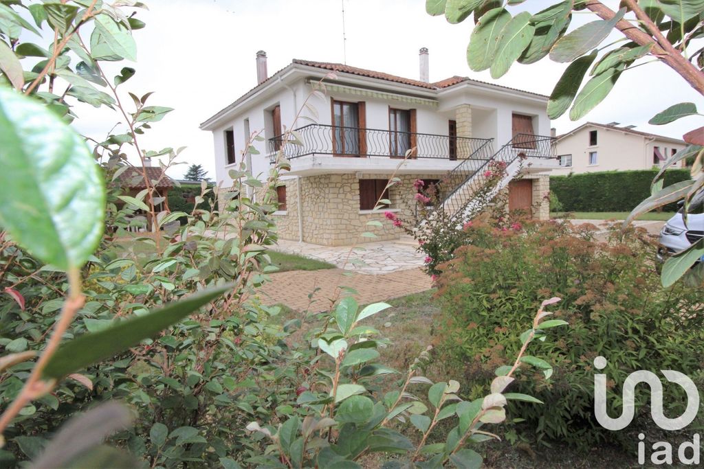 Achat maison à vendre 5 chambres 170 m² - Bergerac