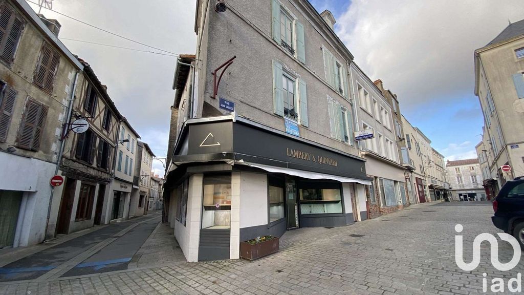Achat loft à vendre 8 pièces 287 m² - Parthenay
