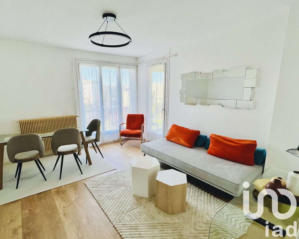 Achat appartement à vendre 3 pièces 57 m² - Saint-Jean-de-la-Ruelle