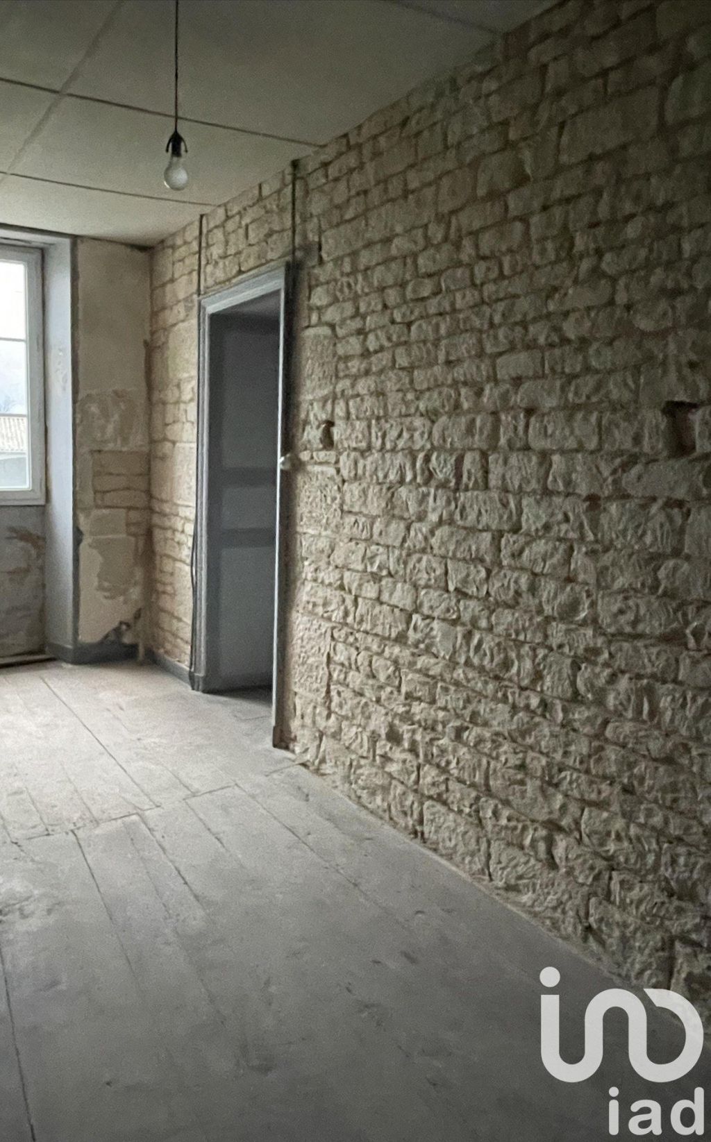 Achat maison à vendre 4 chambres 220 m² - La Foye-Monjault