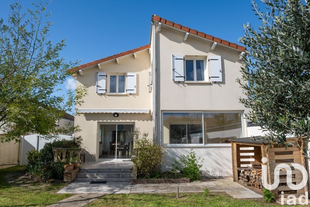 Achat maison à vendre 3 chambres 131 m² - Châtelaillon-Plage