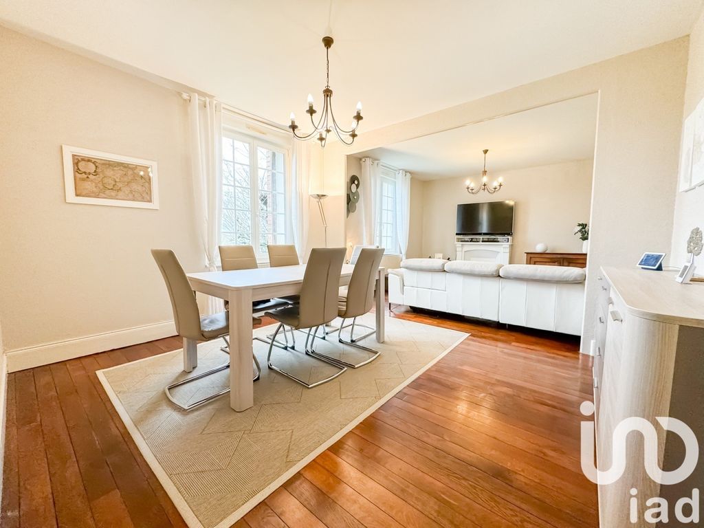 Achat maison à vendre 4 chambres 134 m² - Charleville-Mézières