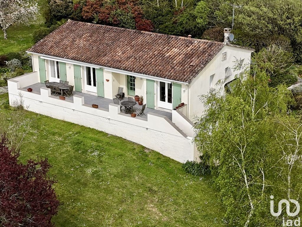 Achat maison à vendre 4 chambres 193 m² - Pérignac