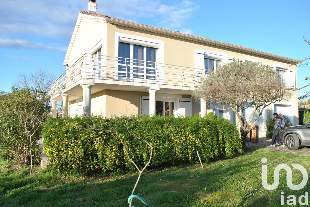 Achat maison à vendre 5 chambres 220 m² - Saint-Hilaire-de-Brethmas