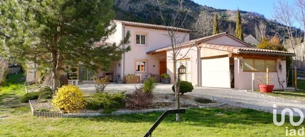 Achat maison à vendre 5 chambres 130 m² - Romeyer