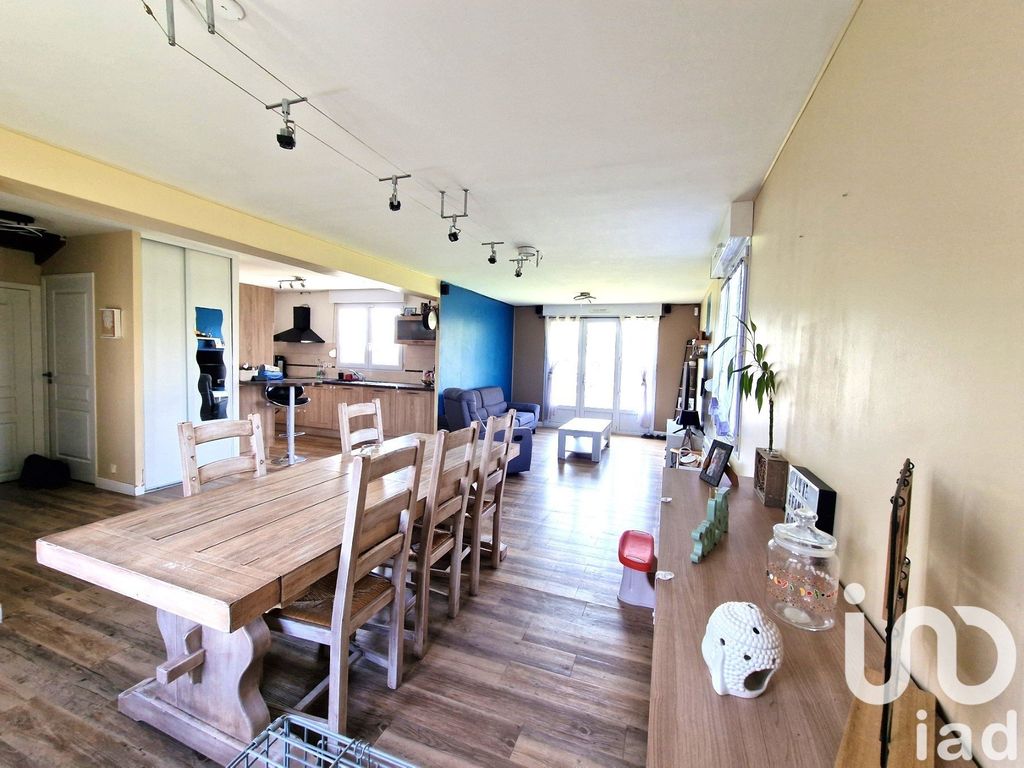 Achat maison à vendre 2 chambres 87 m² - Val-du-Layon