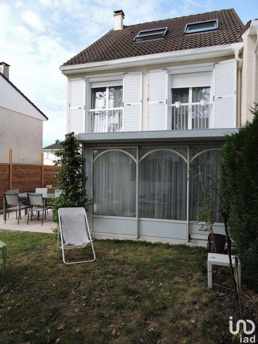 Achat maison à vendre 4 chambres 150 m² - Montigny-le-Bretonneux