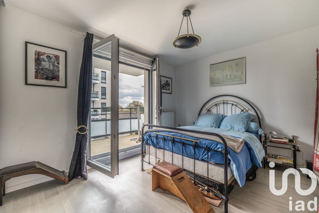 Achat appartement à vendre 3 pièces 69 m² - Romainville