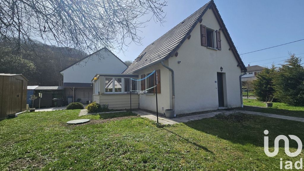 Achat maison à vendre 3 chambres 82 m² - Thiézac