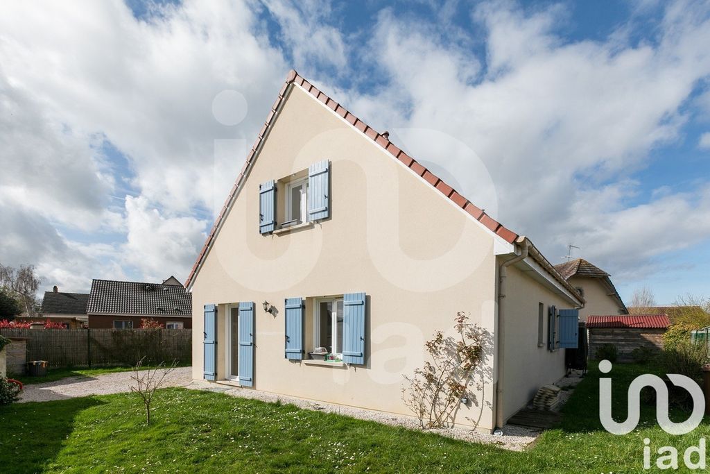 Achat maison à vendre 4 chambres 114 m² - Saint-Aubin-sur-Gaillon