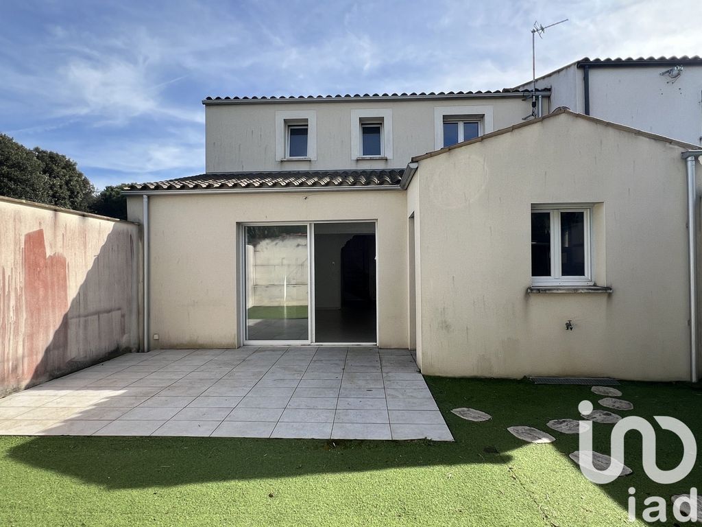 Achat maison à vendre 3 chambres 105 m² - La Rochelle