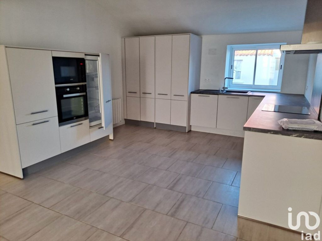 Achat maison à vendre 3 chambres 110 m² - Vouhé