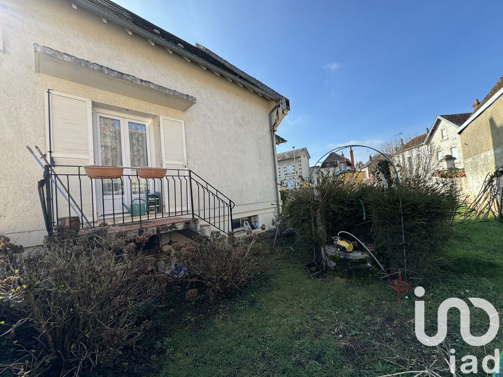 Achat maison à vendre 3 chambres 90 m² - Cosne-Cours-sur-Loire