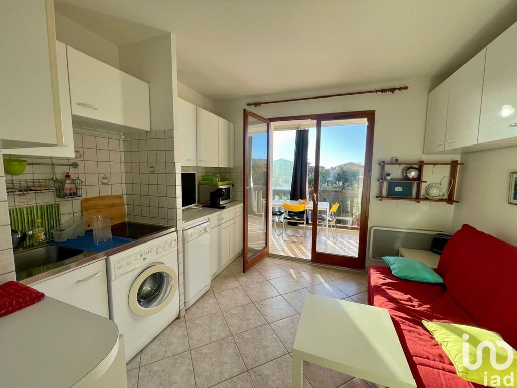 Achat appartement à vendre 2 pièces 31 m² - La Londe-les-Maures