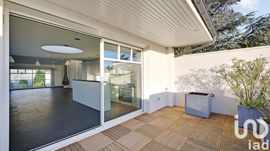 Achat maison à vendre 3 chambres 209 m² - Rosny-sous-Bois