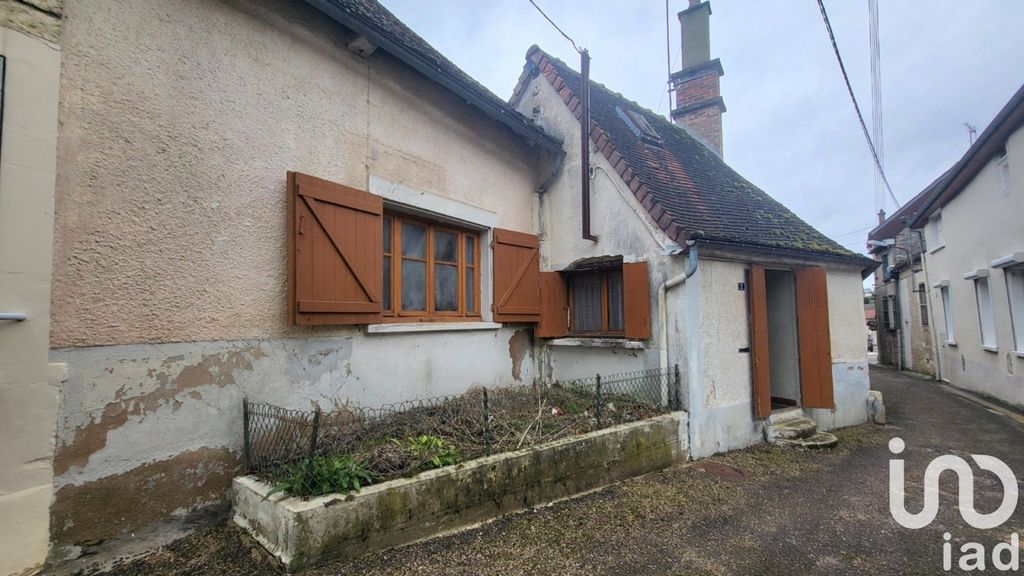 Achat maison à vendre 1 chambre 68 m² - Épineuil