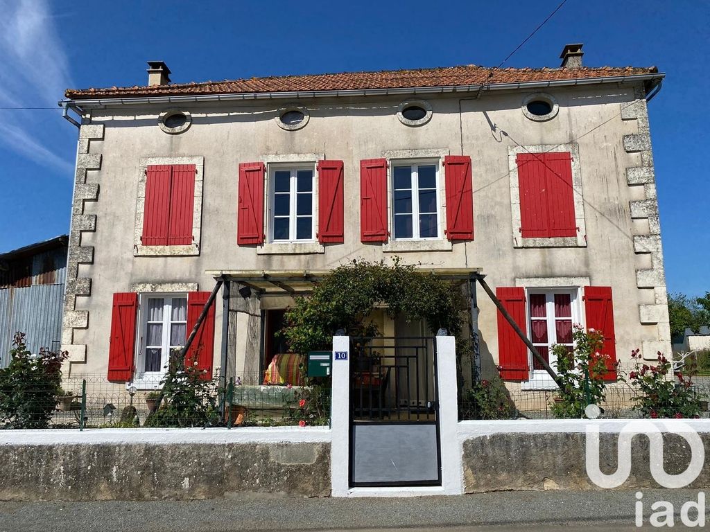 Achat maison à vendre 2 chambres 94 m² - Vasles