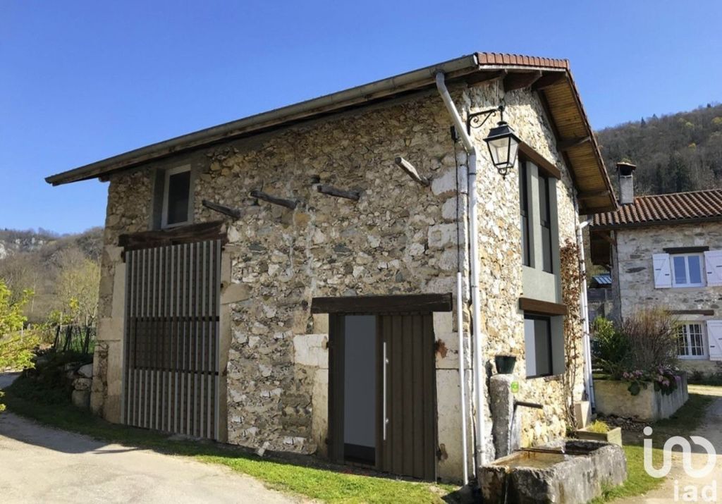 Achat maison à vendre 3 chambres 85 m² - Saint-Étienne-de-Crossey