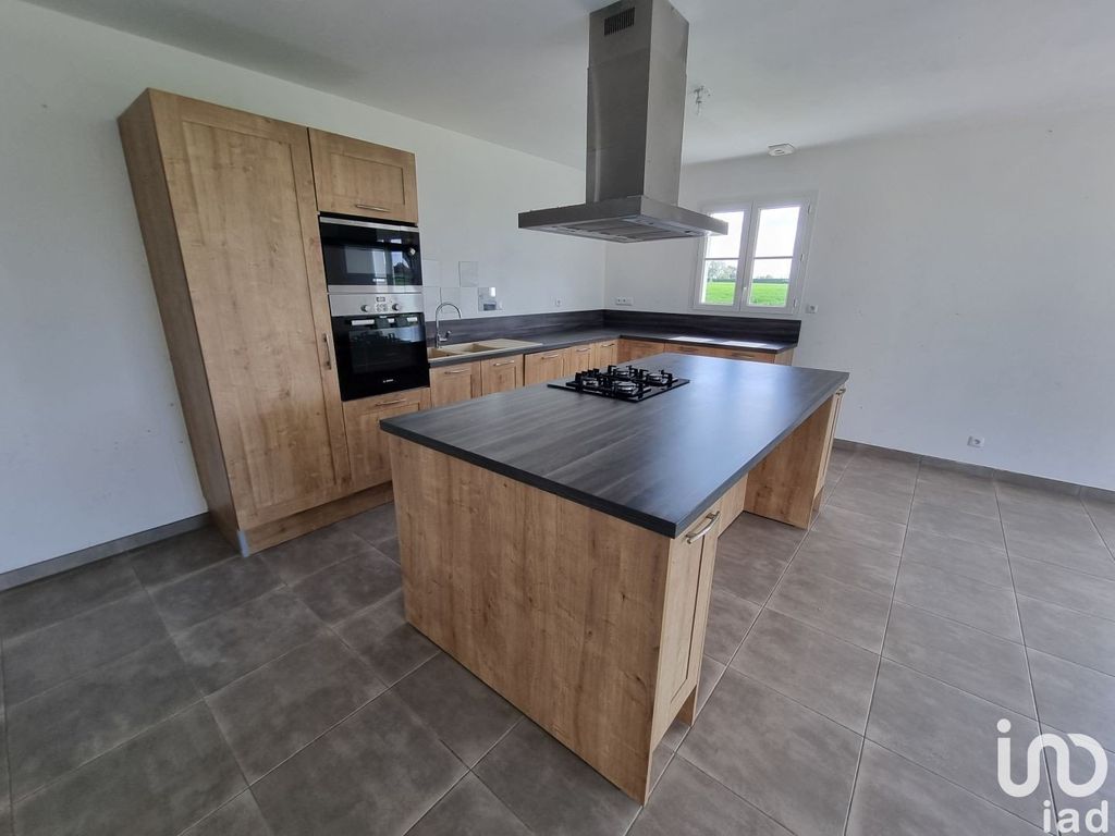 Achat maison à vendre 3 chambres 99 m² - Saint-Nazaire-sur-Charente