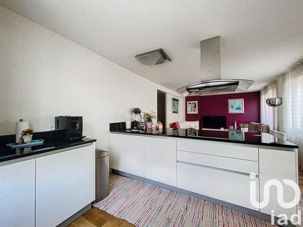 Achat appartement à vendre 5 pièces 104 m² - Saint-Maur-des-Fossés