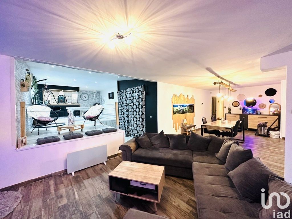 Achat maison à vendre 2 chambres 178 m² - Lisbourg