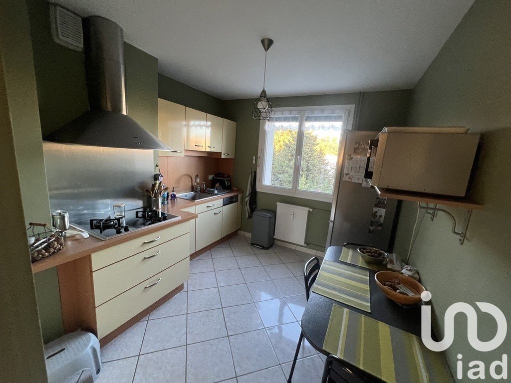 Achat appartement à vendre 3 pièces 72 m² - Donzère