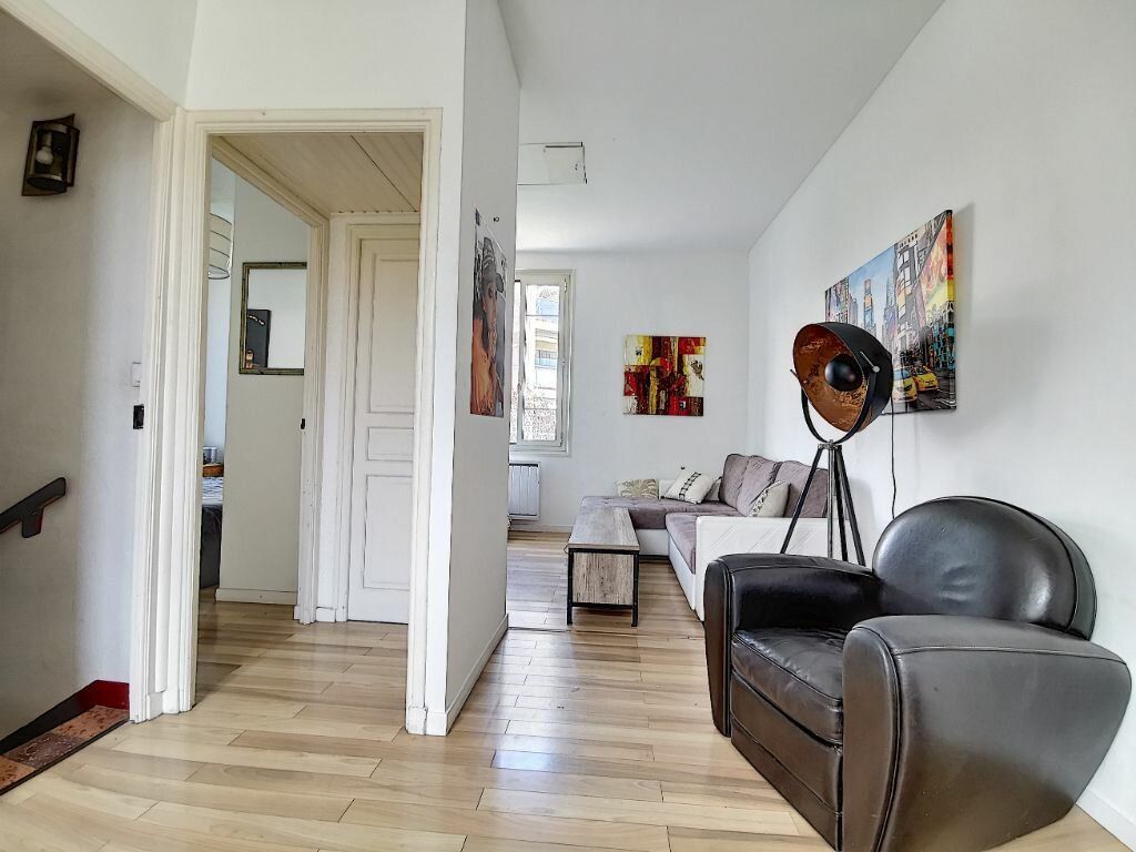 Achat appartement à vendre 2 pièces 40 m² - Saint-Laurent-du-Var