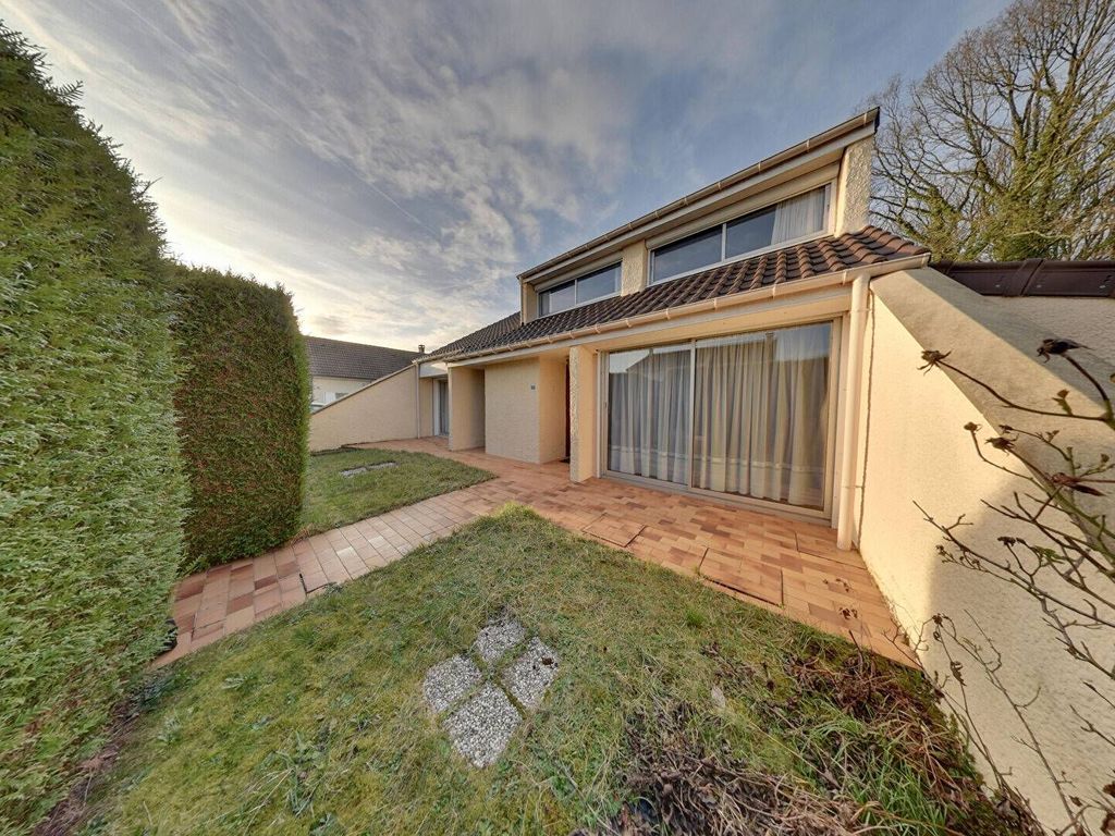 Achat maison à vendre 5 chambres 160 m² - Roissy-en-Brie
