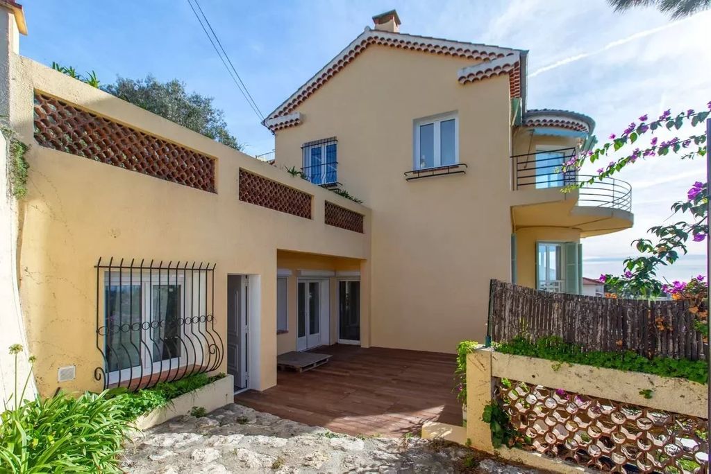 Achat appartement à vendre 3 pièces 78 m² - Villefranche-sur-Mer