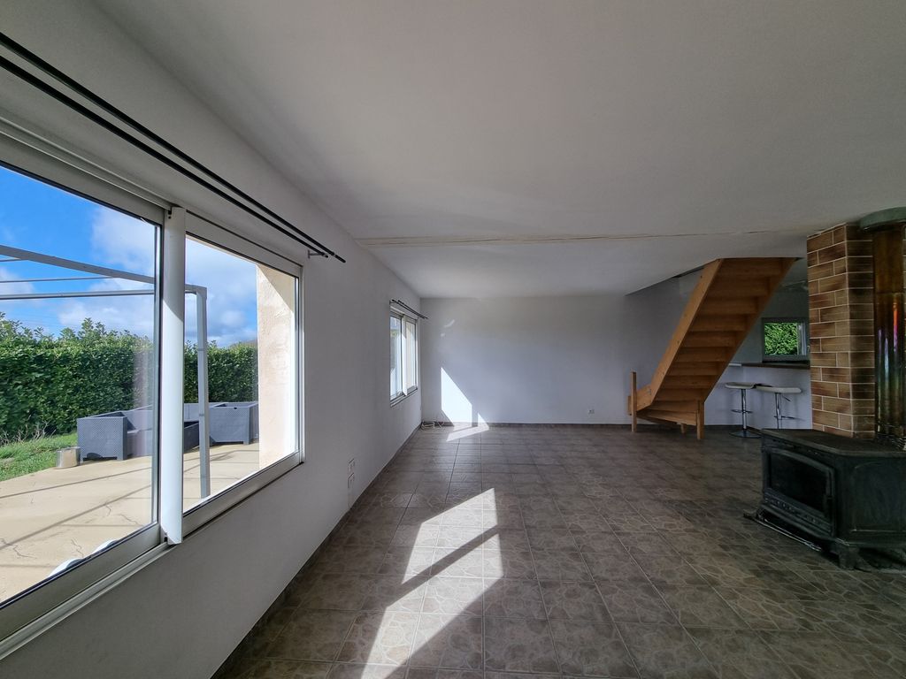 Achat maison à vendre 2 chambres 100 m² - Villefranche-de-Panat