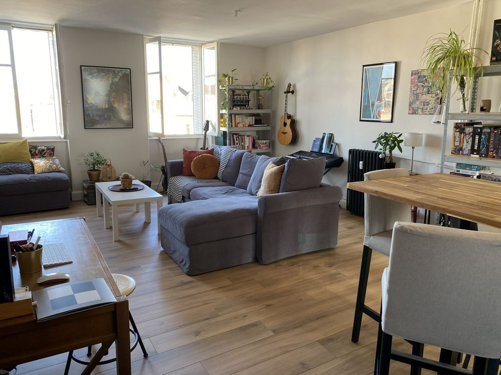 Achat appartement à vendre 4 pièces 117 m² - Vichy