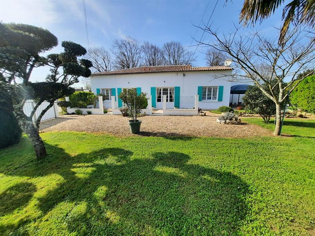 Achat maison à vendre 3 chambres 135 m² - Villars-en-Pons