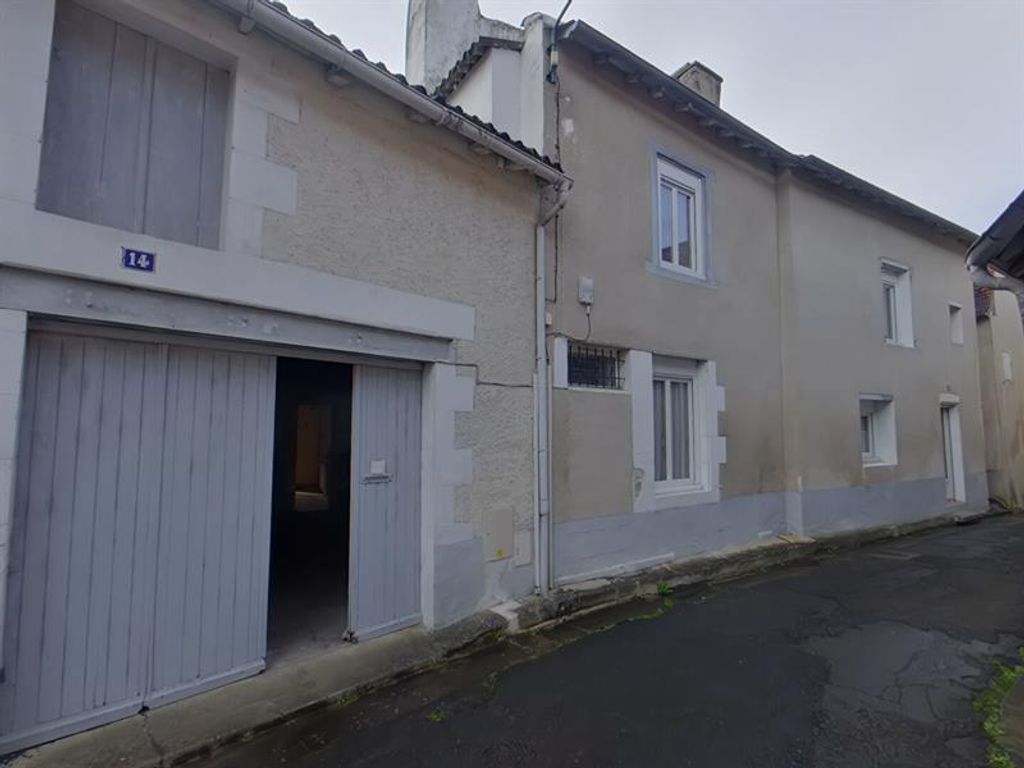 Achat maison à vendre 3 chambres 120 m² - Montmorillon