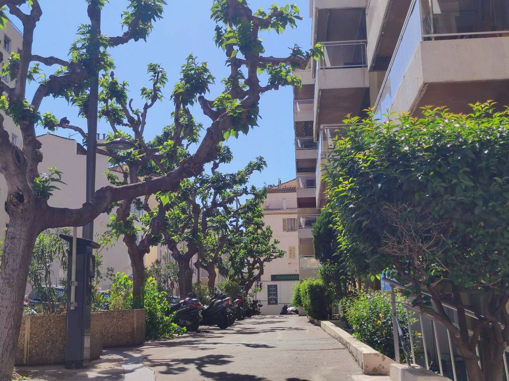 Achat appartement à vendre 2 pièces 56 m² - Marseille 7ème arrondissement